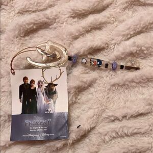 Disney Store Limited Edition Frozen 2 II Olaf Celebratory Collectible Key Clear